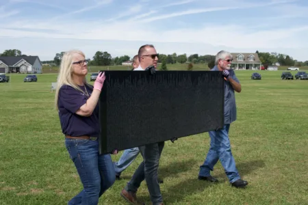 Shadyside native is the oldest person on Vietnam Veterans Memorial Wall